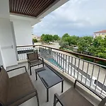 Avilia Hotel 3*