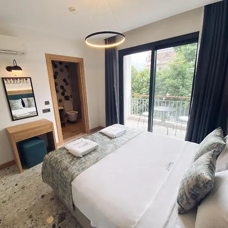 Otel Avilia *