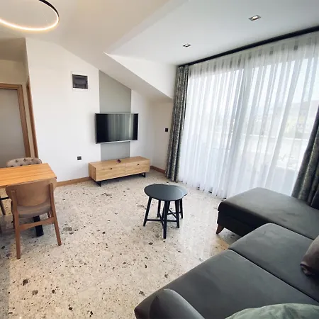 Otel Avilia *